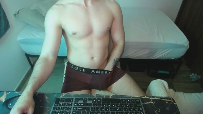 Lealboy live cam on Cam4