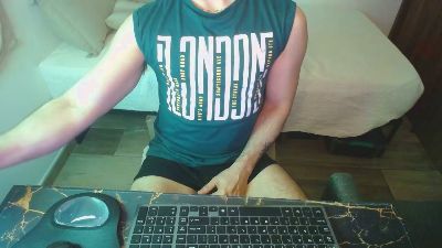 Lealboy live cam on Cam4