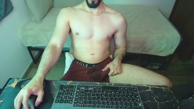 Lealboy live cam on Cam4
