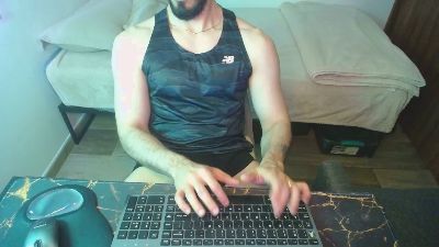 Lealboy live cam on Cam4