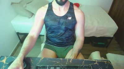 Lealboy live cam on Cam4
