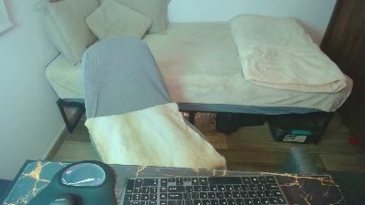 Lealboy live cam on Cam4