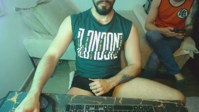 Lealboy live cam on Cam4