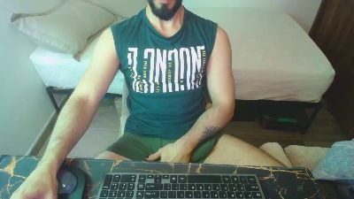 Lealboy live cam on Cam4