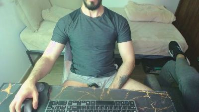 Lealboy live cam on Cam4