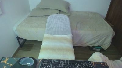Lealboy live cam on Cam4