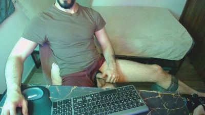 Lealboy live cam on Cam4