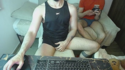 Lealboy live cam on Cam4