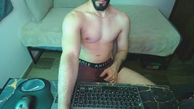 Lealboy live cam on Cam4
