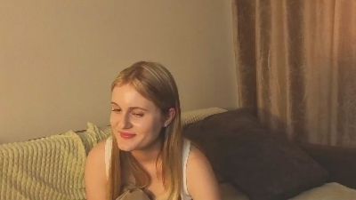 LeandraBachtell live cam on Cam4