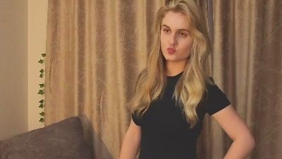 LeandraBachtell live cam on Cam4