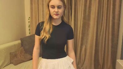 LeandraBachtell live cam on Cam4