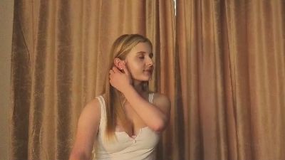 LeandraBachtell live cam on Cam4