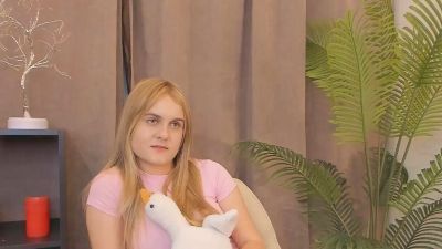 LeandraBachtell live cam on Cam4