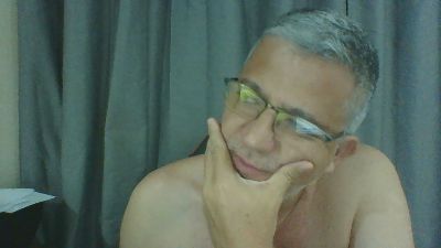Leandrinho1974 live cam on Cam4