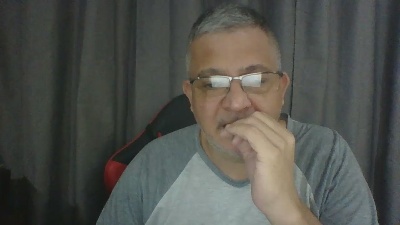 Leandrinho1974 live cam on Cam4