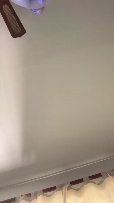 Leandro28v live cam on Cam4