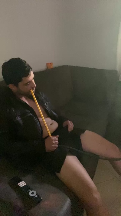 LeandroAndr live cam on Cam4