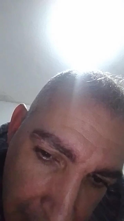 Leandro_39 live cam on Cam4