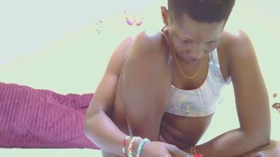 Leane_lecia live cam on Cam4