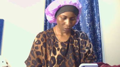 Leane_lecia live cam on Cam4