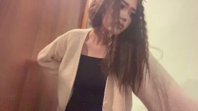 LeannGuyott live cam on Cam4