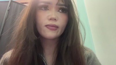 LeannGuyott live cam on Cam4