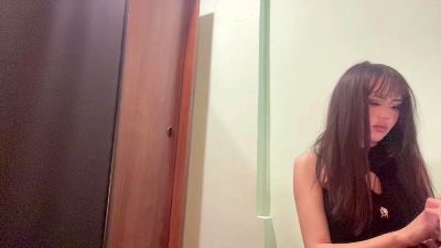LeannGuyott live cam on Cam4