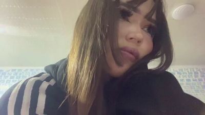 LeannGuyott live cam on Cam4