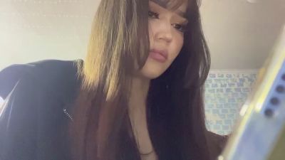 LeannGuyott live cam on Cam4
