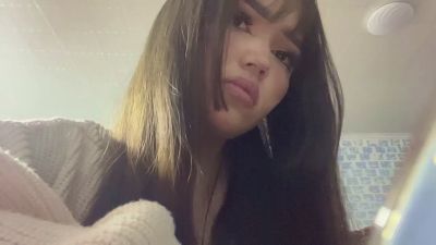 LeannGuyott live cam on Cam4