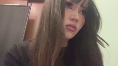 LeannGuyott live cam on Cam4
