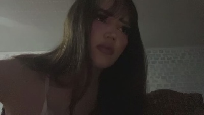 LeannGuyott live cam on Cam4