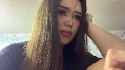 LeannGuyott live cam on Cam4