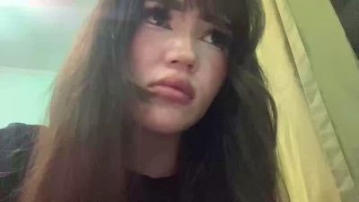 LeannGuyott live cam on Cam4
