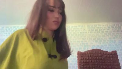 LeannGuyott live cam on Cam4