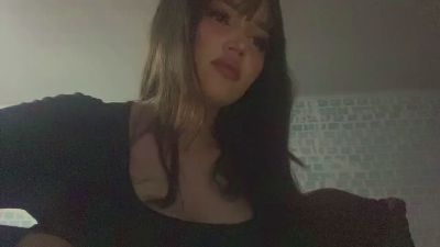 LeannGuyott live cam on Cam4