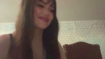 LeannGuyott live cam on Cam4