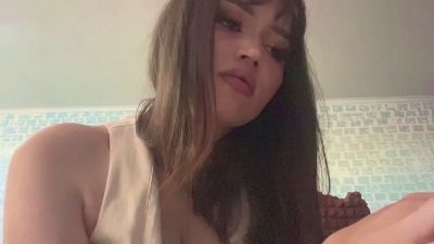 LeannGuyott live cam on Cam4