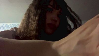 LeannGuyott live cam on Cam4