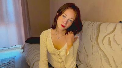 LeannaRigby live cam on Cam4