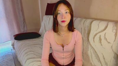 LeannaRigby live cam on Cam4