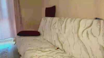 LeannaRigby live cam on Cam4