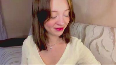 LeannaRigby live cam on Cam4