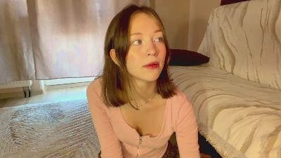 LeannaRigby live cam on Cam4