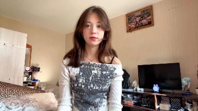 LeannaRigby live cam on Cam4
