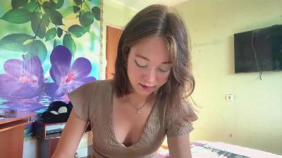 LeannaRigby live cam on Cam4
