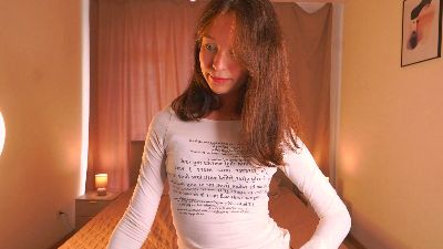 LeannaRigby live cam on Cam4