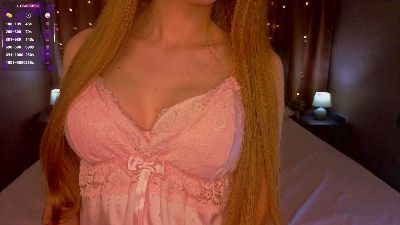 LeannaSwogger live cam on Cam4