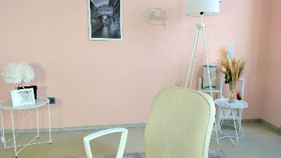 LeannaSwogger live cam on Cam4